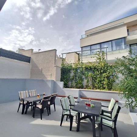 Apartments Vini Donji Seget Extérieur photo