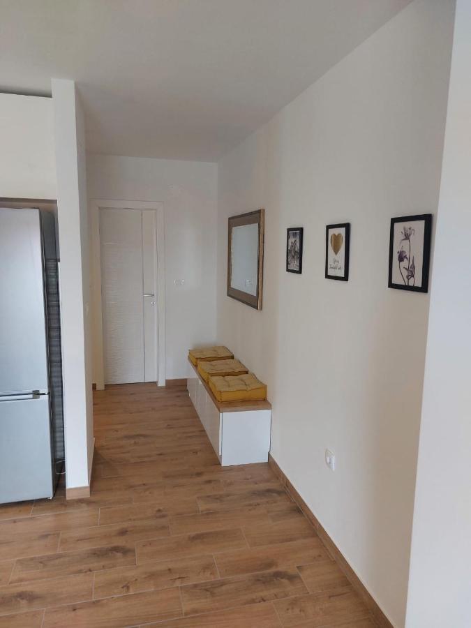Apartments Vini Donji Seget Extérieur photo