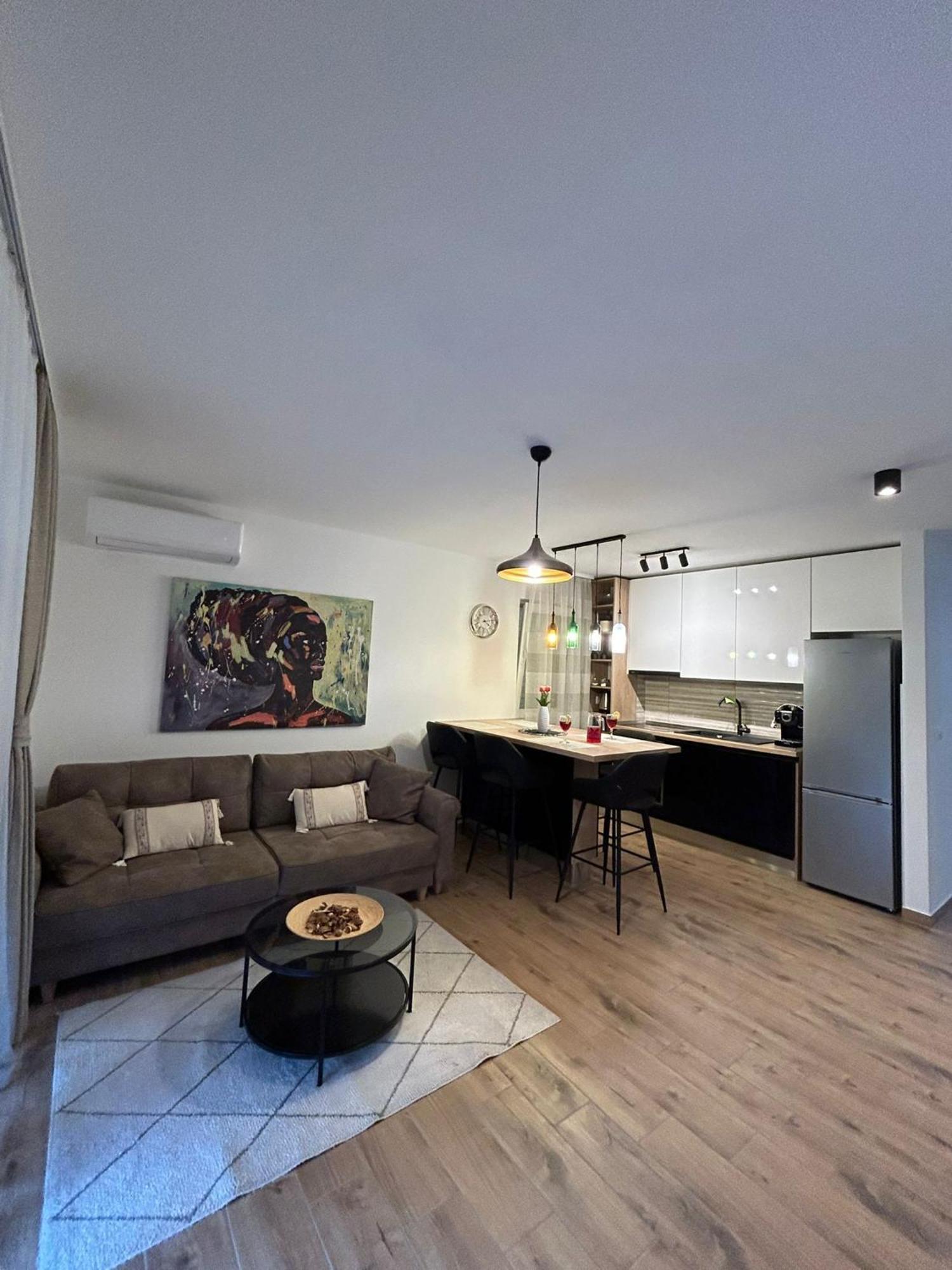 Apartments Vini Donji Seget Extérieur photo