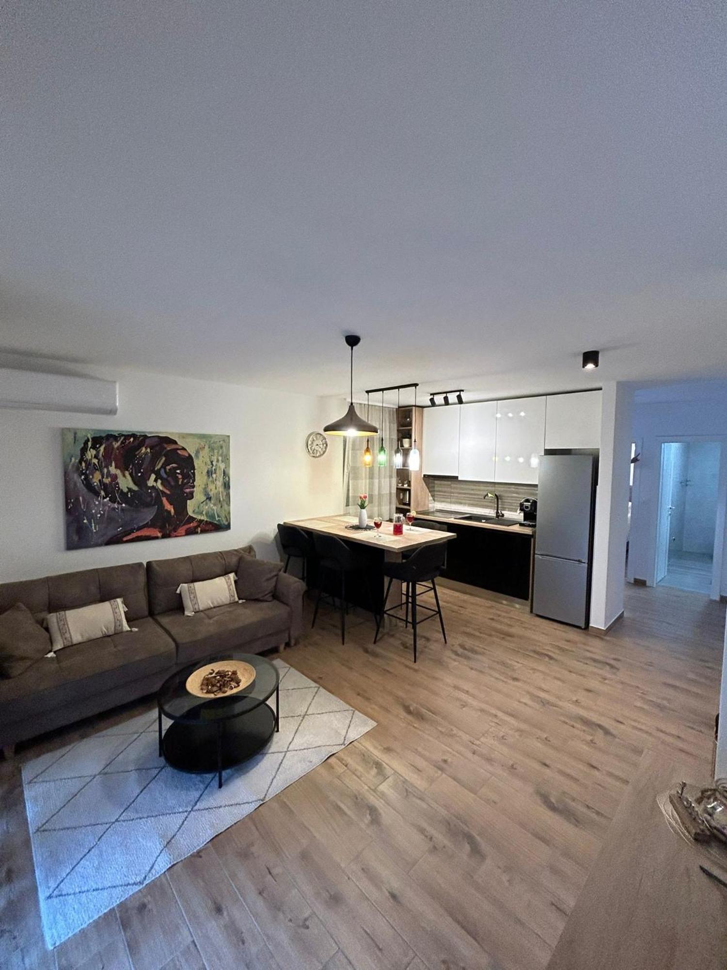 Apartments Vini Donji Seget Extérieur photo
